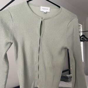 WHO WHAT WEAR Sage Green Ribbed Cardigan